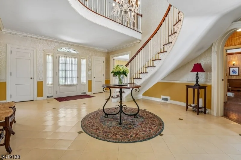 Photo of 343 Forest Rd