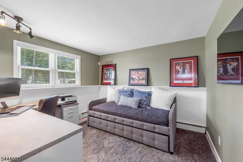 Photo of 561 Rogers Dr