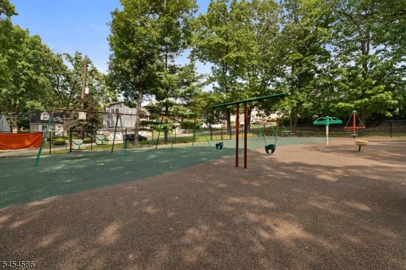 Photo of 252 Springfield Ave