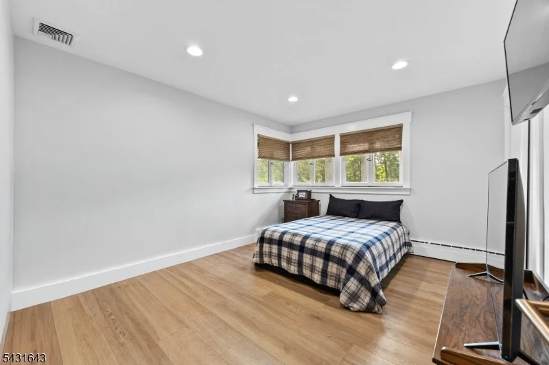 Photo of 5 Oak Lane