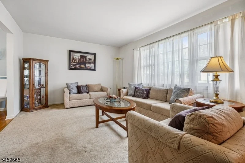 Photo of 25 MANCHESTER DRIVE