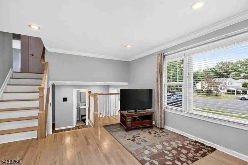 Photo of 2 Braemar Cir