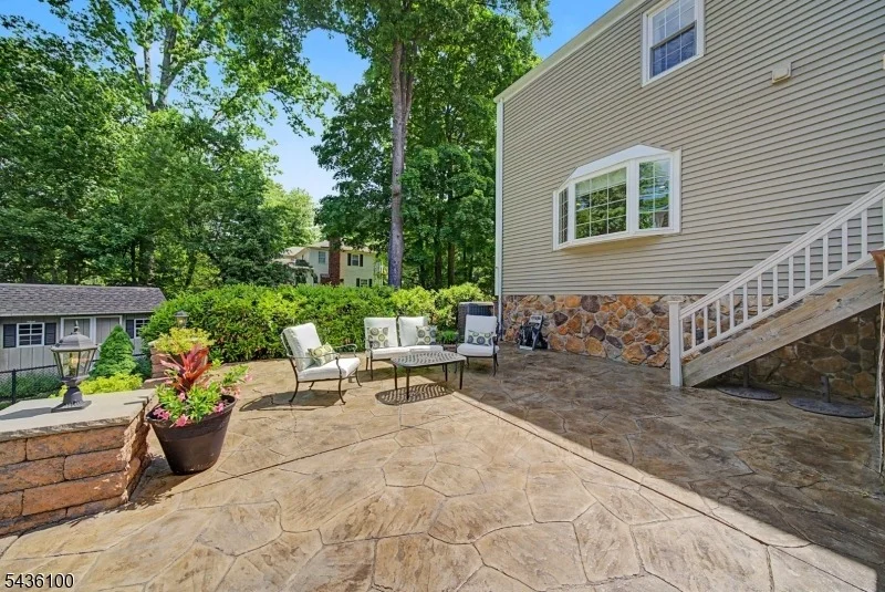 Photo of 13 MABRO DRIVE