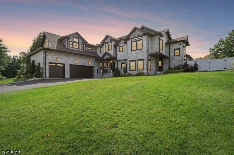 Photo of 231 Mountain Ave