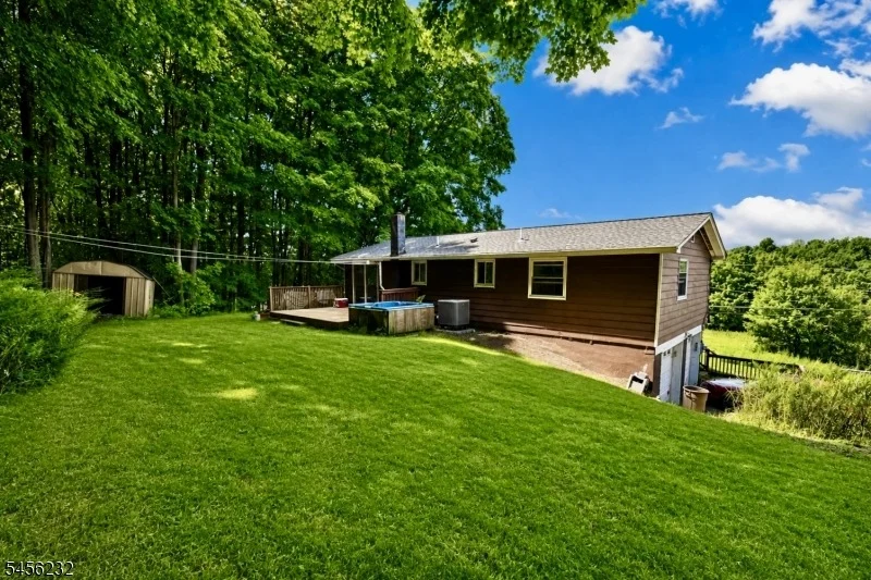 Photo of 131 Munsonhurst Rd