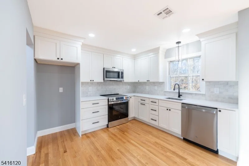 Photo of 2 Fern Dr