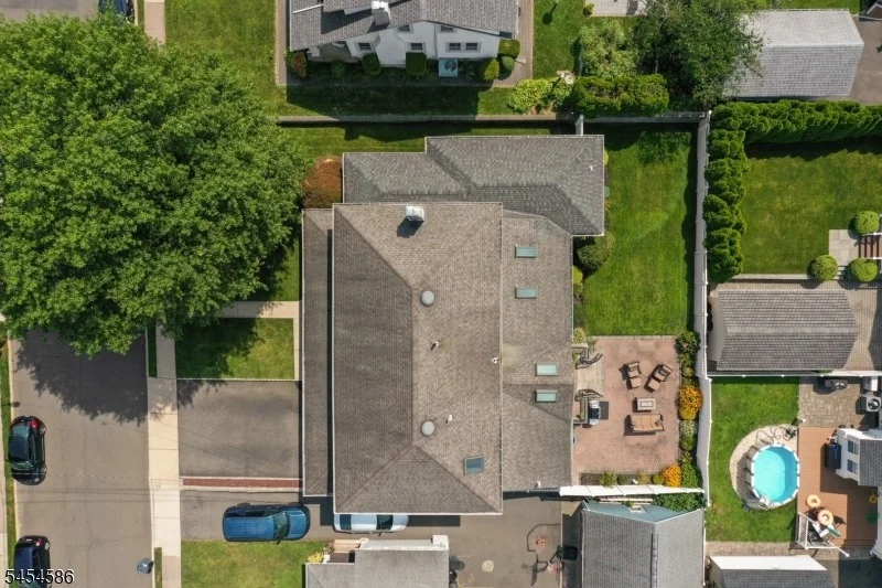 Photo of 252 Springfield Ave