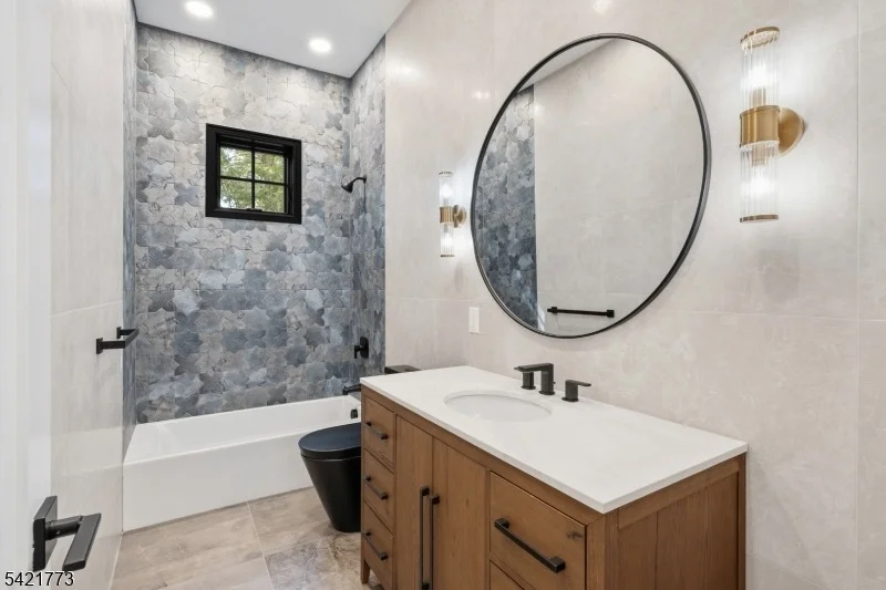 Photo of 803 Marshall Rd
