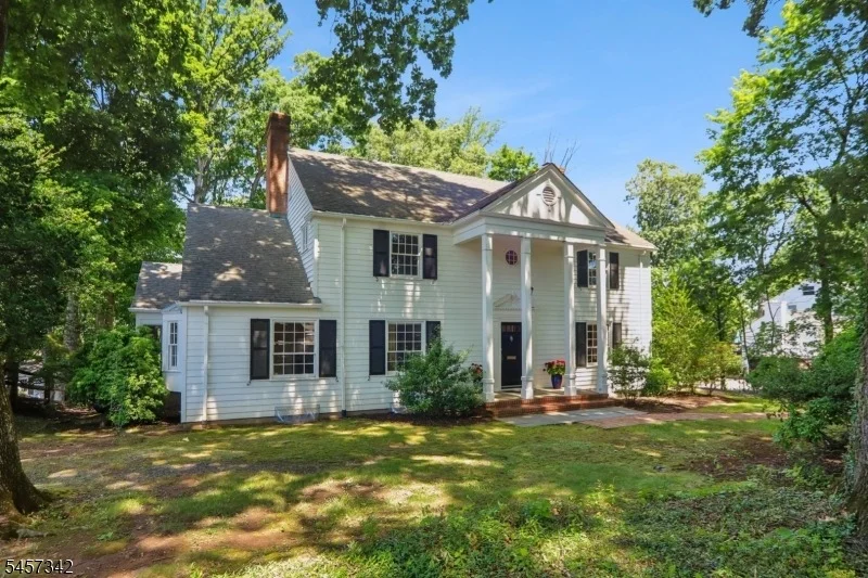 Photo of 260 Fairmount Ave