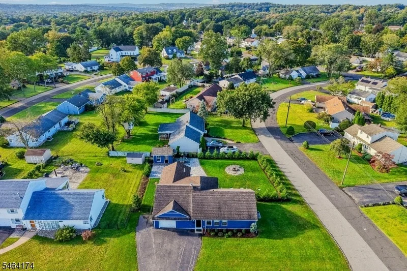 Photo of 4 Stuart Ln