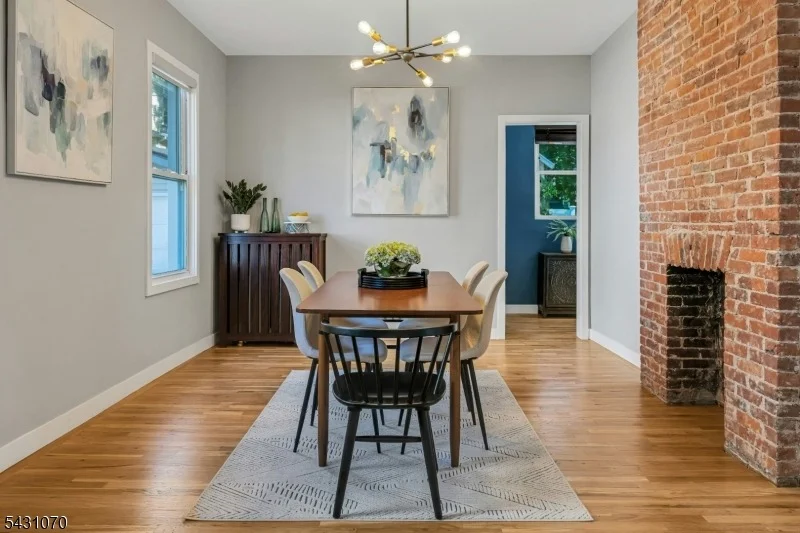 Photo of 18 Gardiner Pl