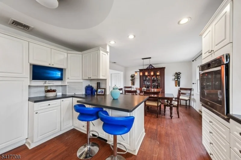 Photo of 2 Caryn Pl