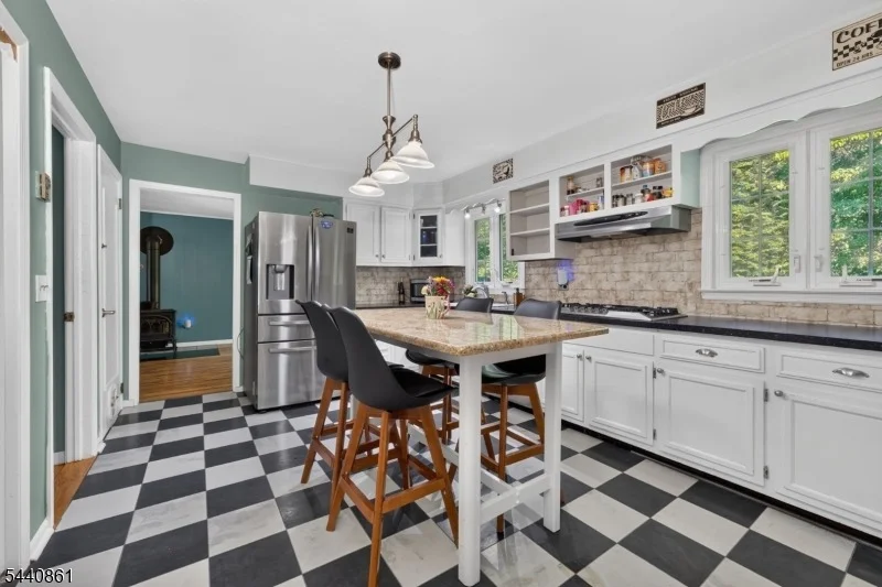 Photo of 501 Hamilton Dr