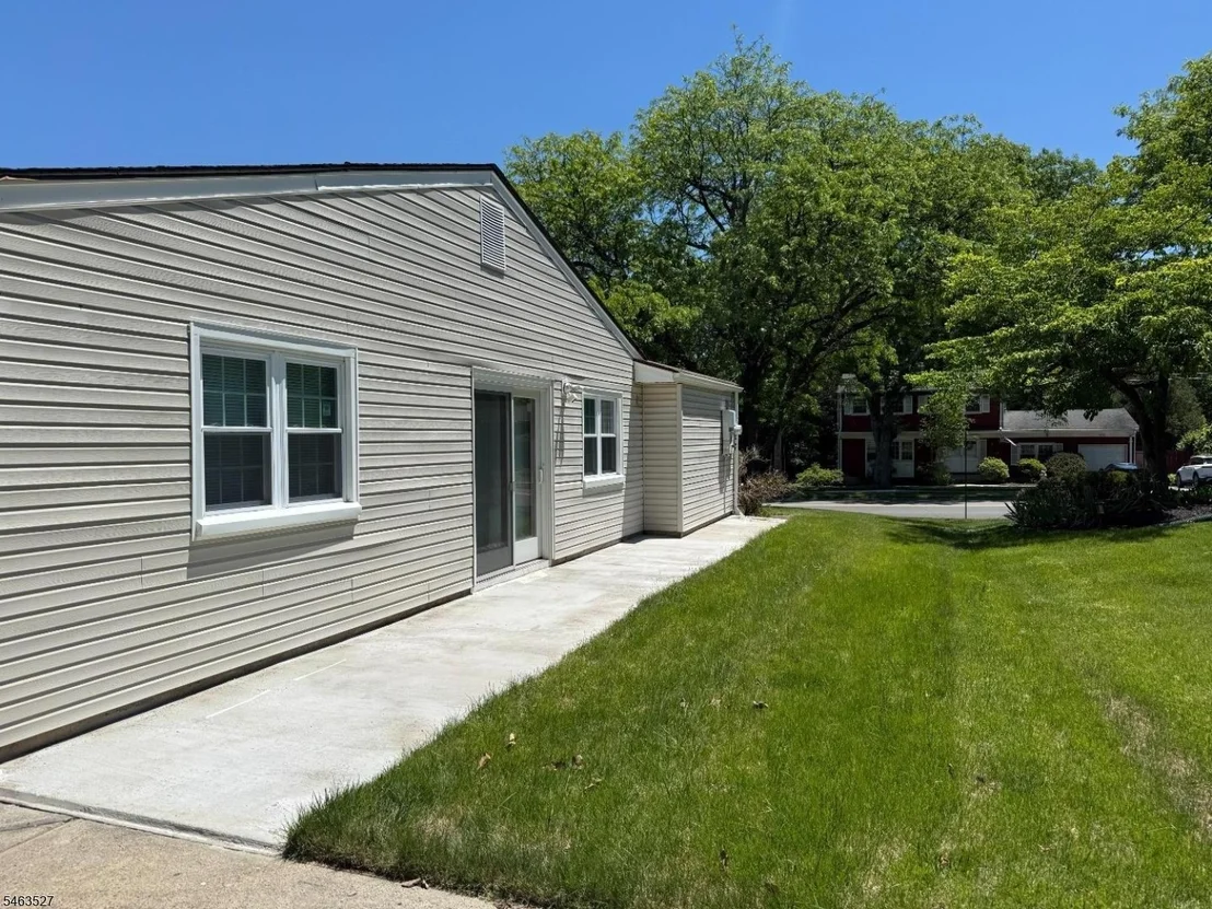 Photo of 44 Drake Rd