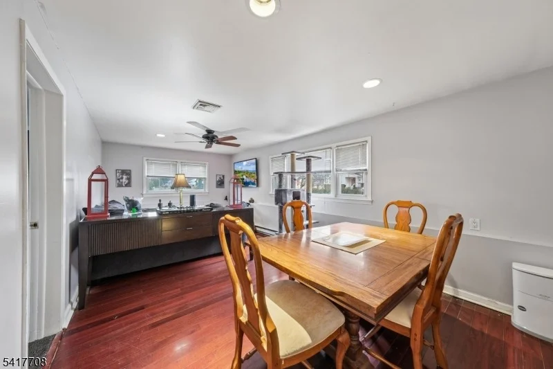 Photo of 2 Caryn Pl
