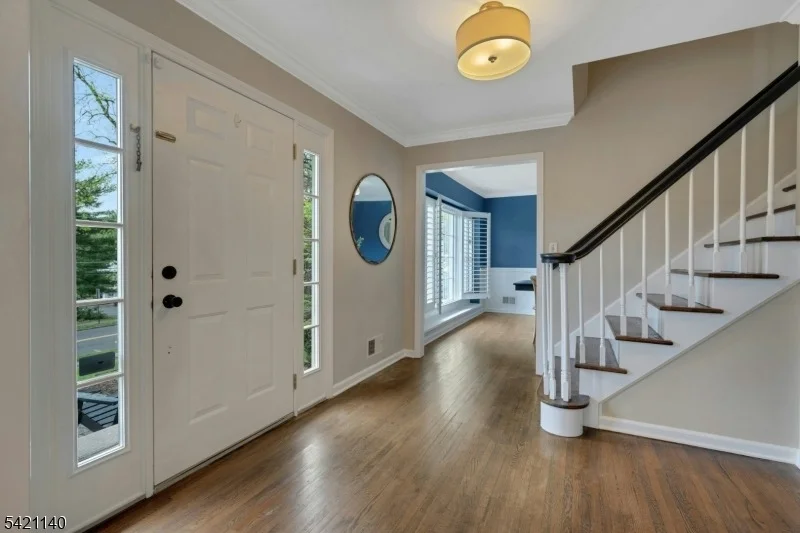 Photo of 744 River Rd