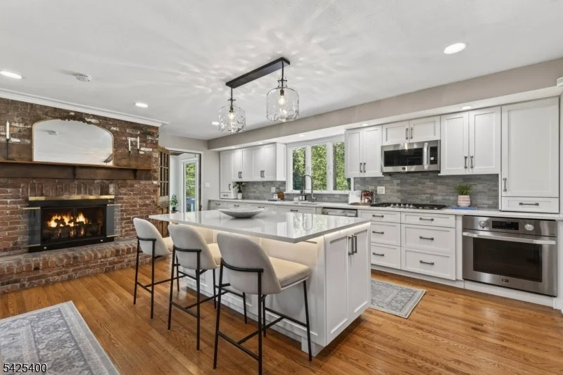 Photo of 28 Spring Ridge Dr