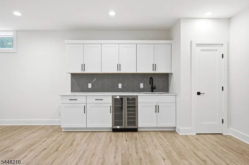 Photo of 936 Beverly Dr
