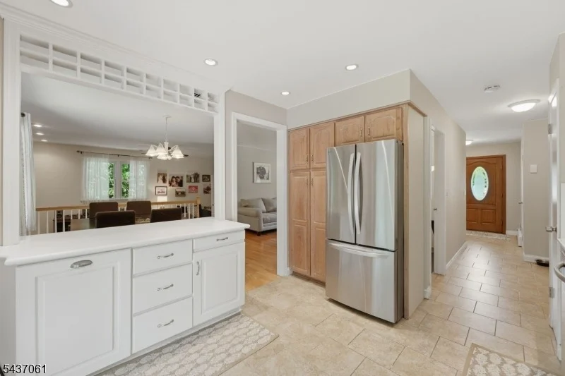 Photo of 16 Windsor Dr