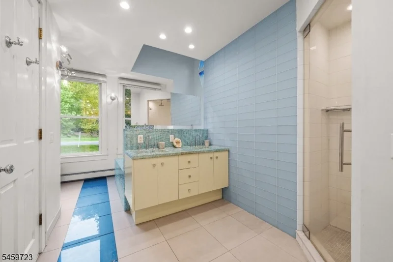 Photo of 303 Upper Mountain Avenue