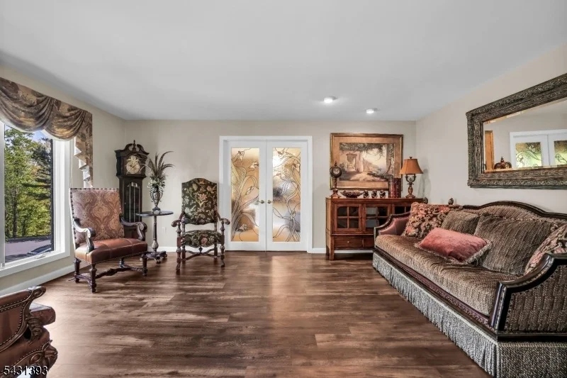 Photo of 70 Forest Hills Way