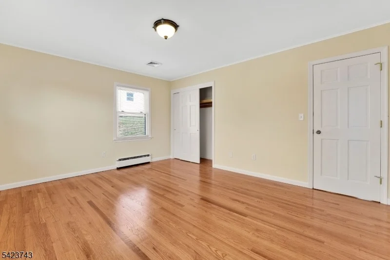 Photo of 16 Lingert Ave