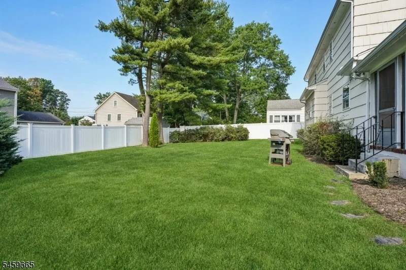 Photo of 25 MANCHESTER DRIVE