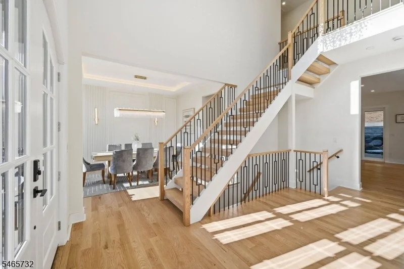 Photo of 6 Cliffside Dr