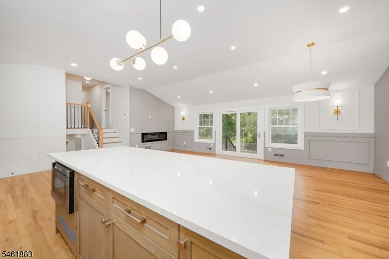 Photo of 157 Circle Dr