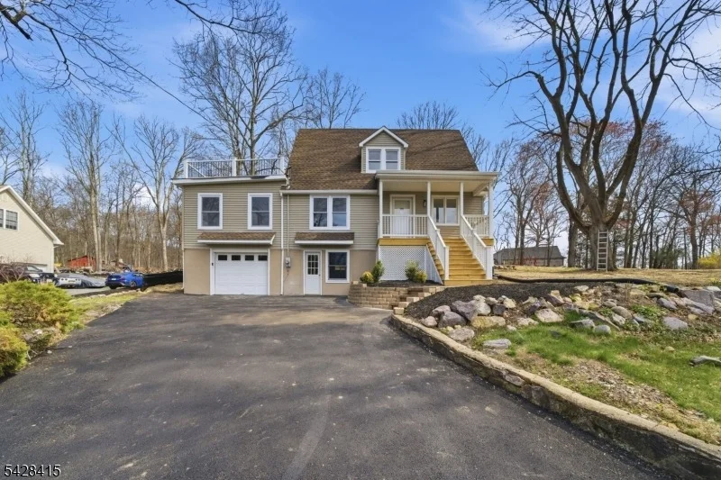 Photo of 4 Hillside Rd