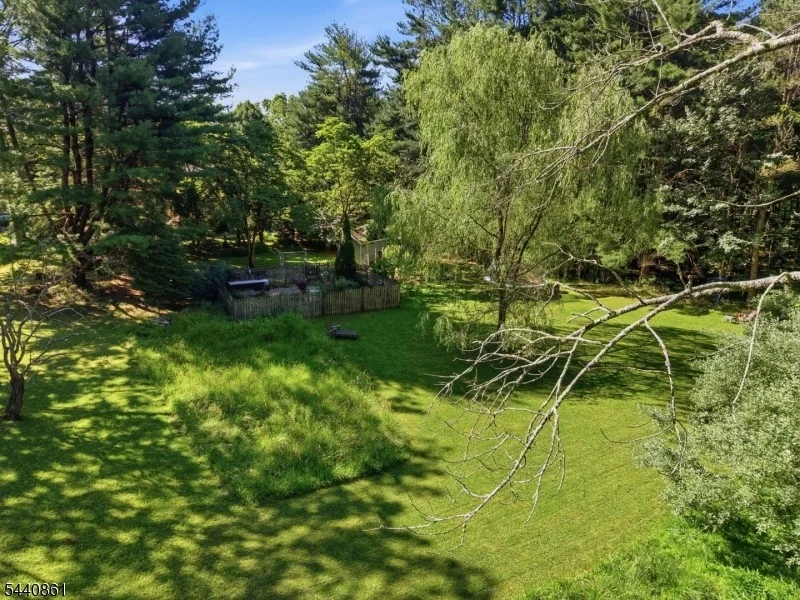 Photo of 501 Hamilton Dr