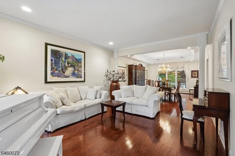 Photo of 16 Apple Ln