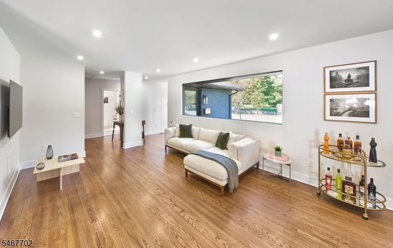 Photo of 46 Ridgeway Ave