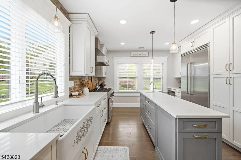 Photo of 206 Long Pond Rd