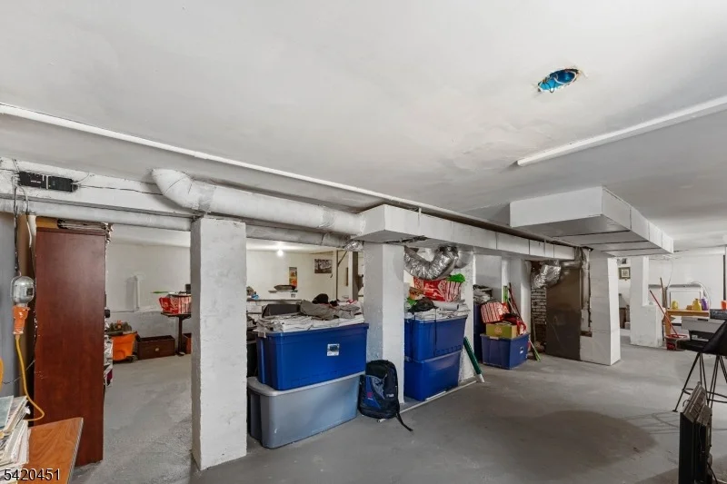 Photo of 150 W 5Th Ave