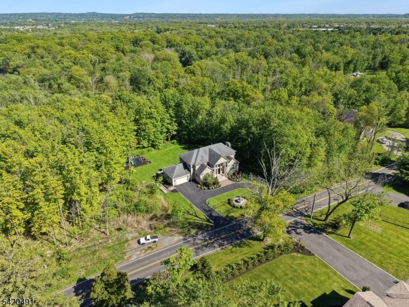 Photo of 72 Hook Mountain Rd