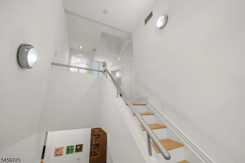 Photo of 303 Upper Mountain Avenue