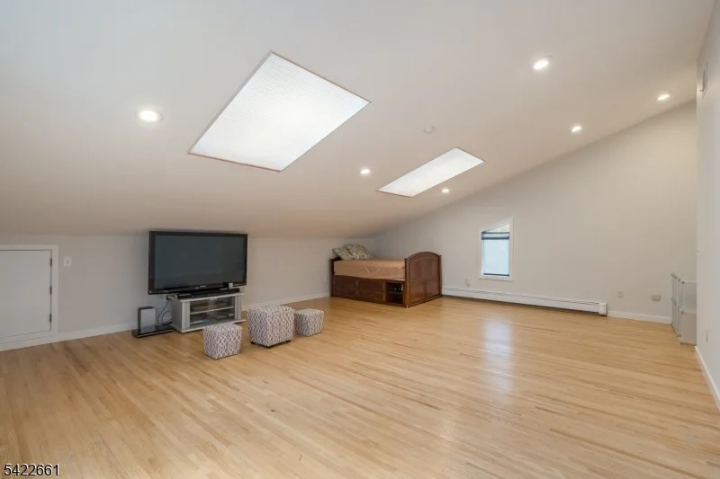 Photo of 586 Stangle Rd