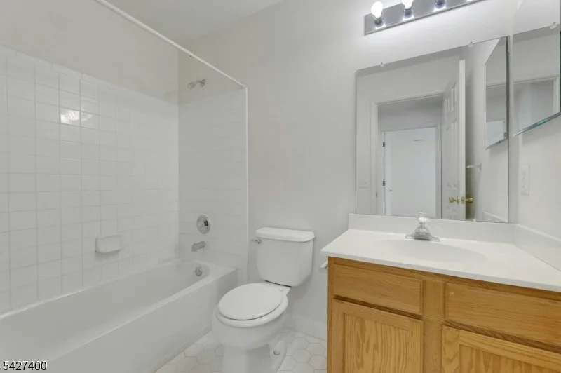 Photo of 103 Riverwalk Way