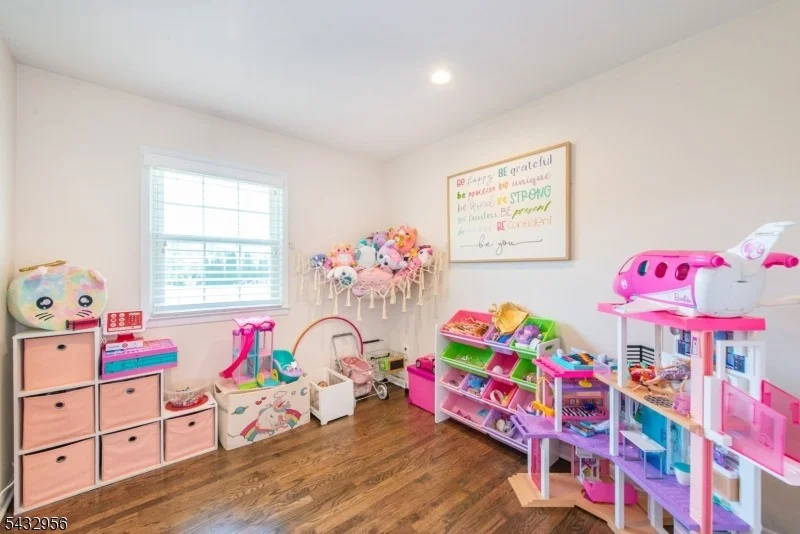 Photo of 3 Knoll Rd