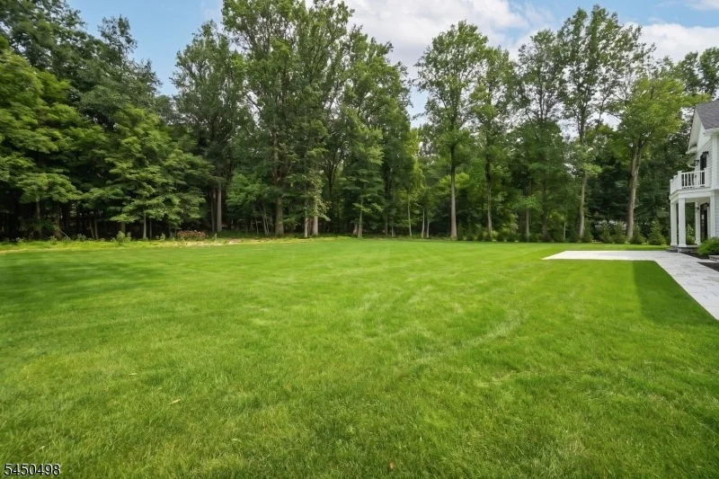 Photo of 237 Mountainside Rd