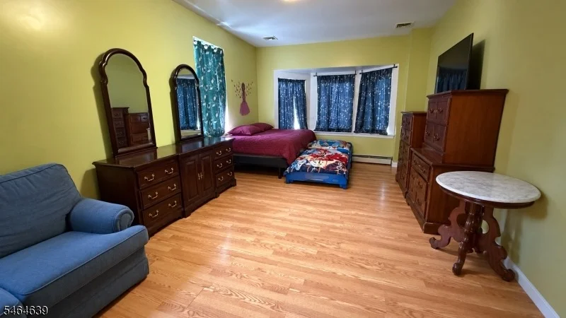 Photo of 640 E Front St