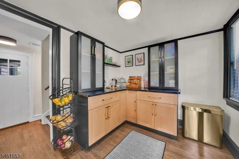 Photo of 901 Belvidere Ave