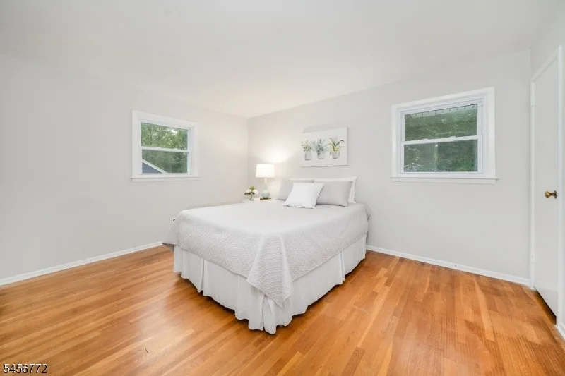Photo of 43 Roosevelt Ave