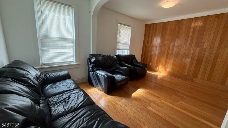 Photo of 807 George St
