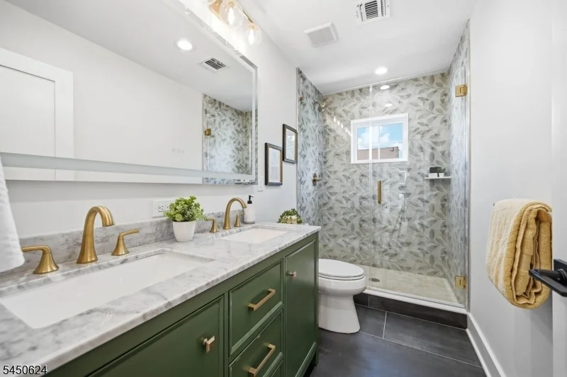 Photo of 46 Snyder Ave