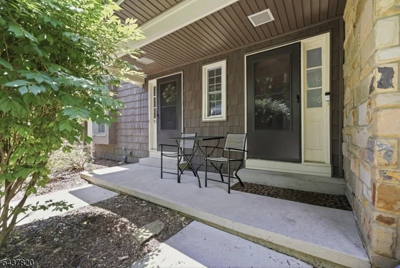 Photo of 58 Oriole Dr