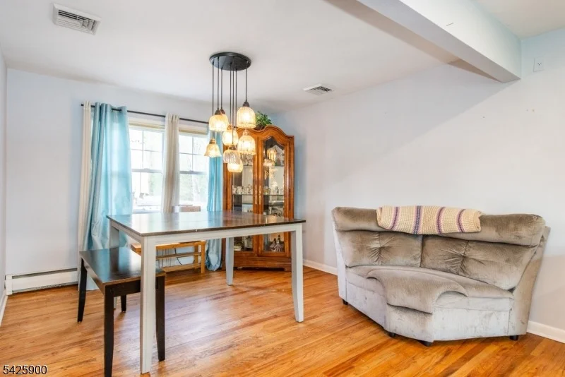 Photo of 17 Cole Rd