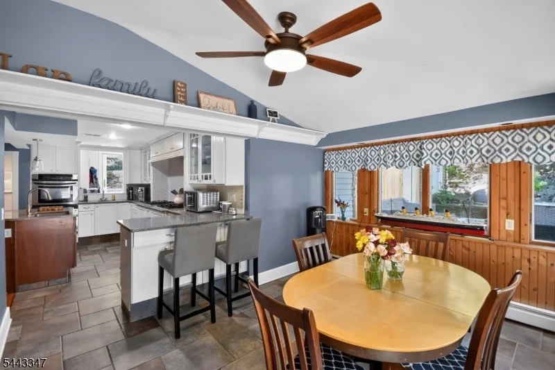 Photo of 60 Washington Dr