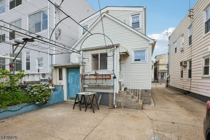 Photo of 18 Patterson St